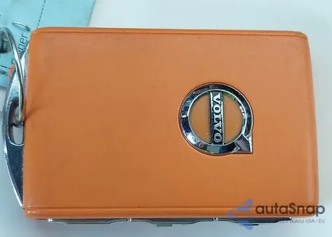 2021 Volvo Xc90 Recharge Plug-In Hybrid T8 Inscription Expression 6 Passenger from USA, damaged, VIN YV4BR00KXM1767349